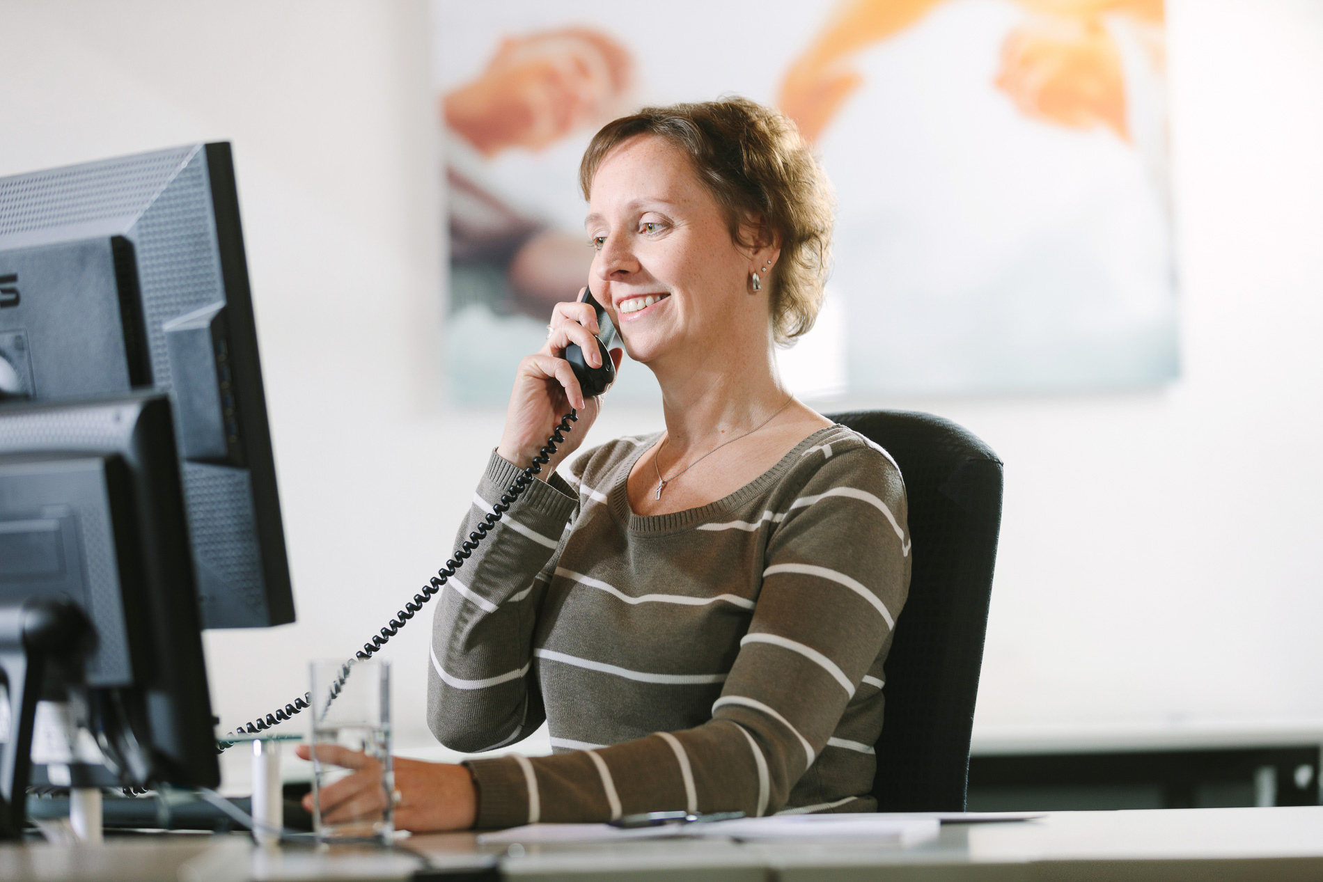 Unsere Kolleginnen am Empfang haben immer ein offenes Ohr für Ihre Anliegen